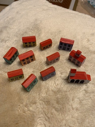 Alte kleine spielhäuser - kleine,