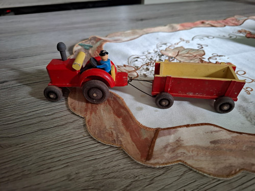 Holzspielzeug traktor mit - holzspielzeug,