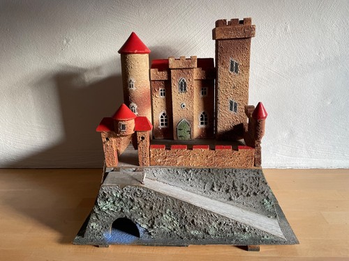 Alte ritterburg aus holz - alte,