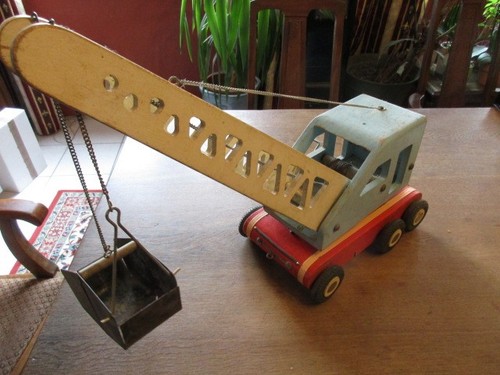 Bagger der firma - der, holz