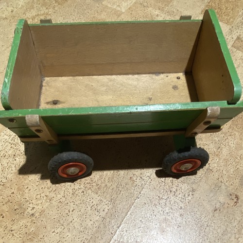Holz-Spielzeug-Anhänger