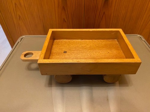 Holzspielzeug anhänger - holzspielzeug,